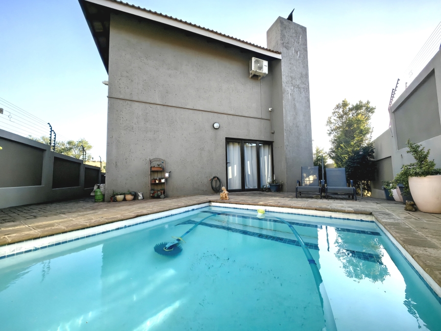 3 Bedroom Property for Sale in Boschdal North West